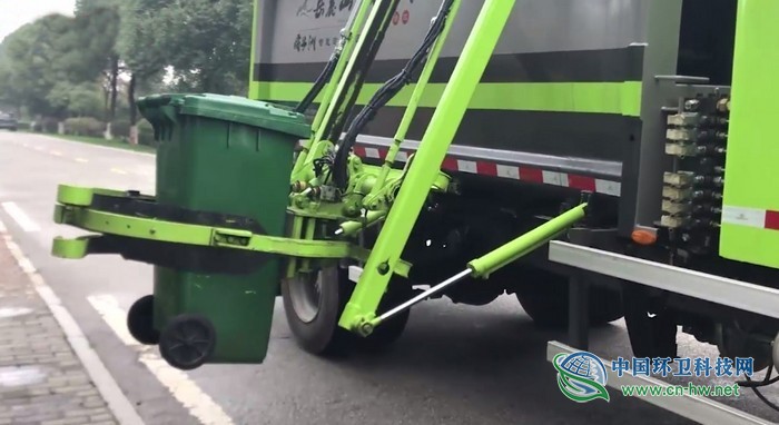5G來了！中聯(lián)環(huán)境環(huán)衛(wèi)智慧機(jī)器人作業(yè)集群落地長沙